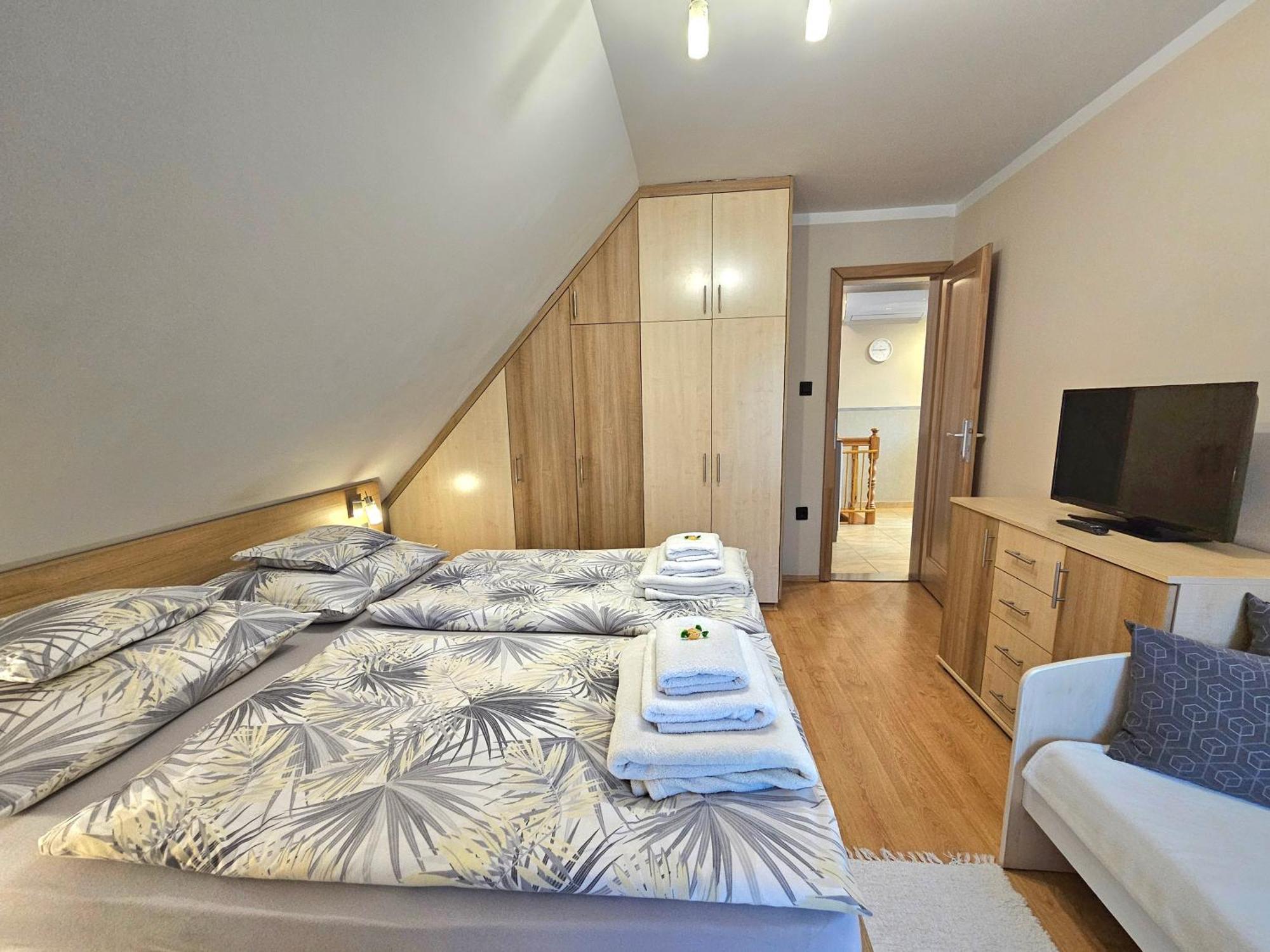 Apartman Siesta Buek - Buekfuerdo Eksteriør bilde