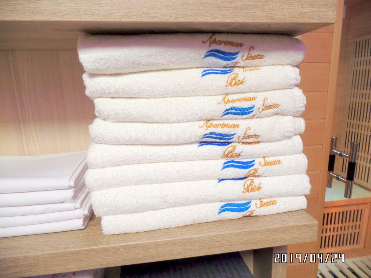 Apartman Siesta Buek - Buekfuerdo Eksteriør bilde