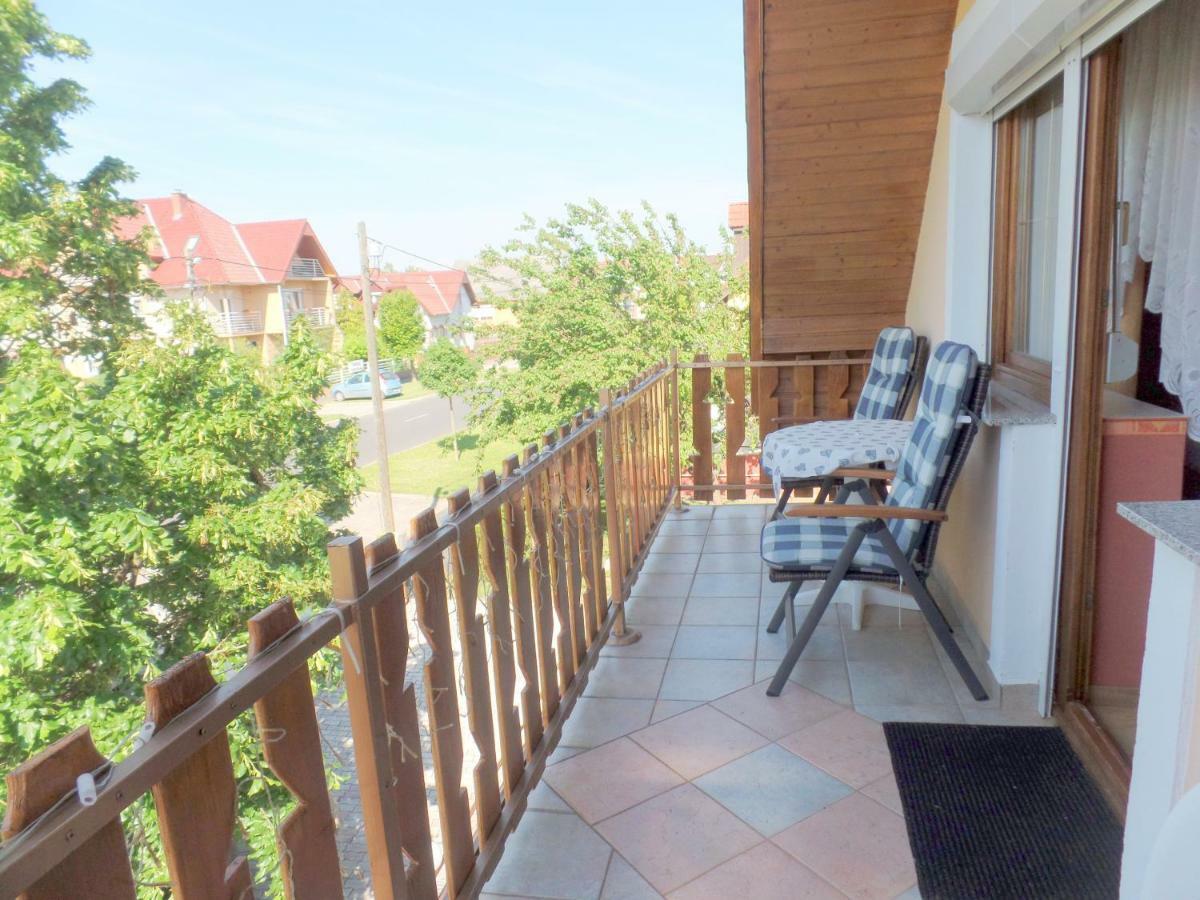 Apartman Siesta Buek - Buekfuerdo Eksteriør bilde